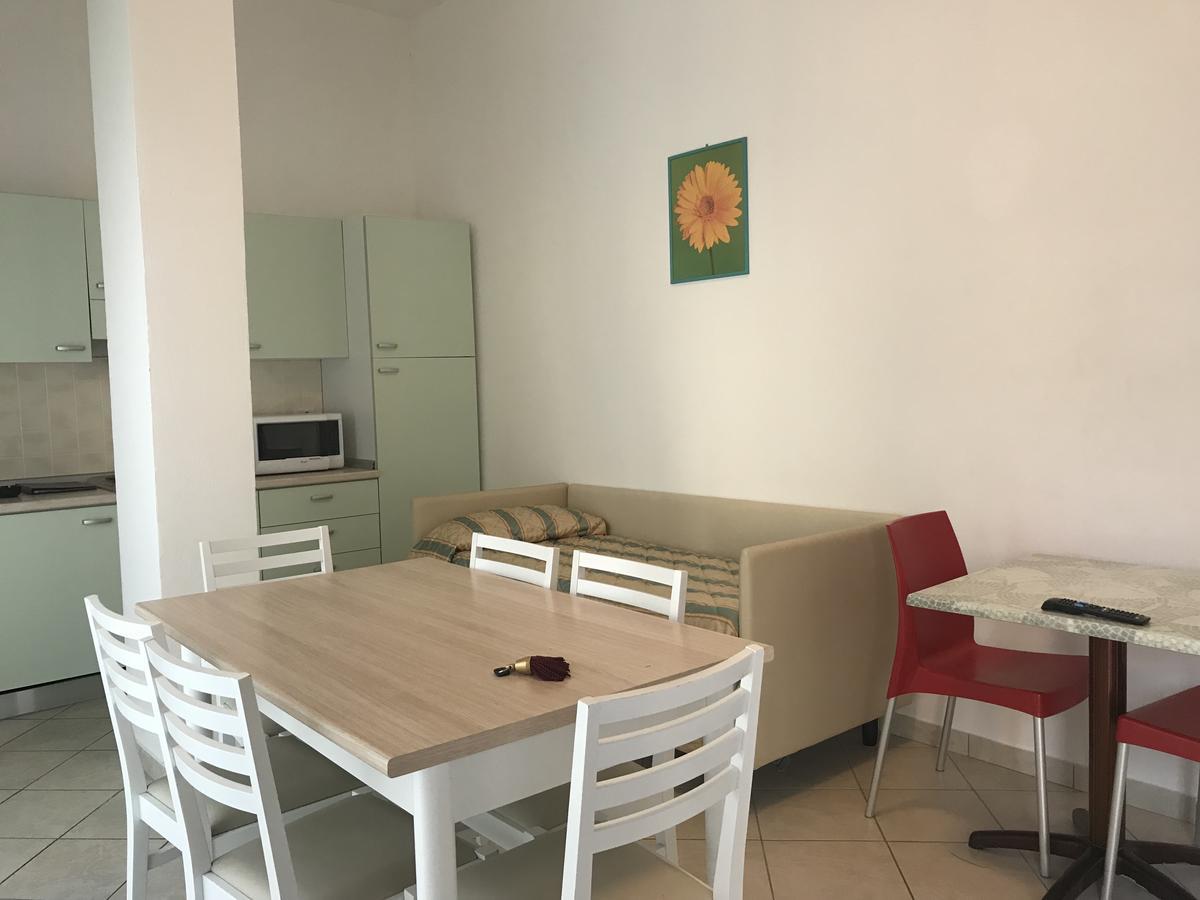 Roma Suite Apartments Cervia Bagian luar foto